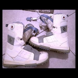 Solomon snowboard boots